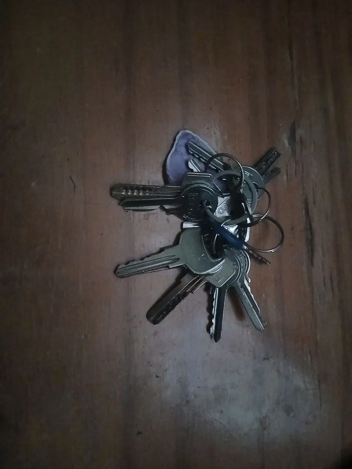 گم شده تعداد کمتر ولی همین شکل|اشیا|بروجرد, |دیوار