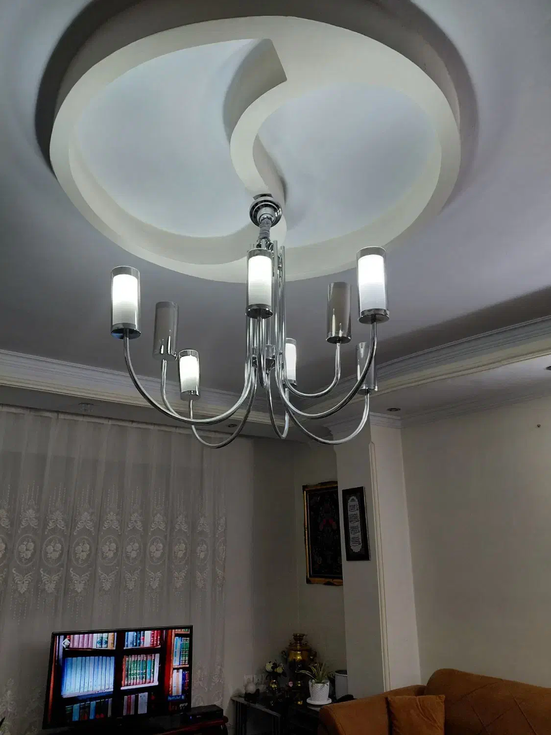 لوستر ۸شاخه نو|لوستر و چراغ آویز|شهریار, شهرک وائین|دیوار