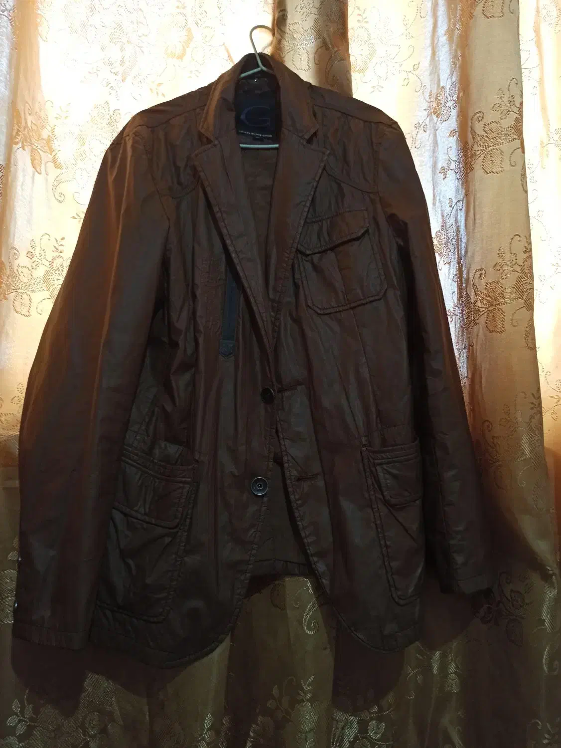 بارانی خوشگل|لباس|رشت, معلولین|دیوار