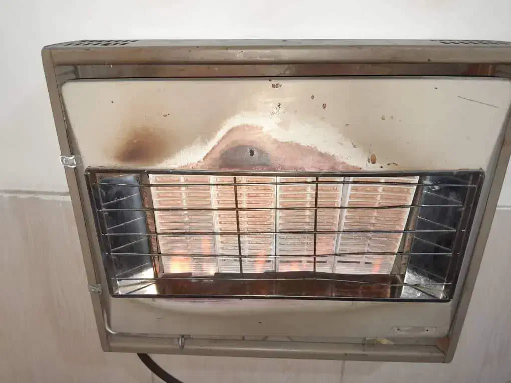 بخاری دیواری مارک ازمایش|بخاری، هیتر، شومینه|شیراز, کوشک میدان|دیوار