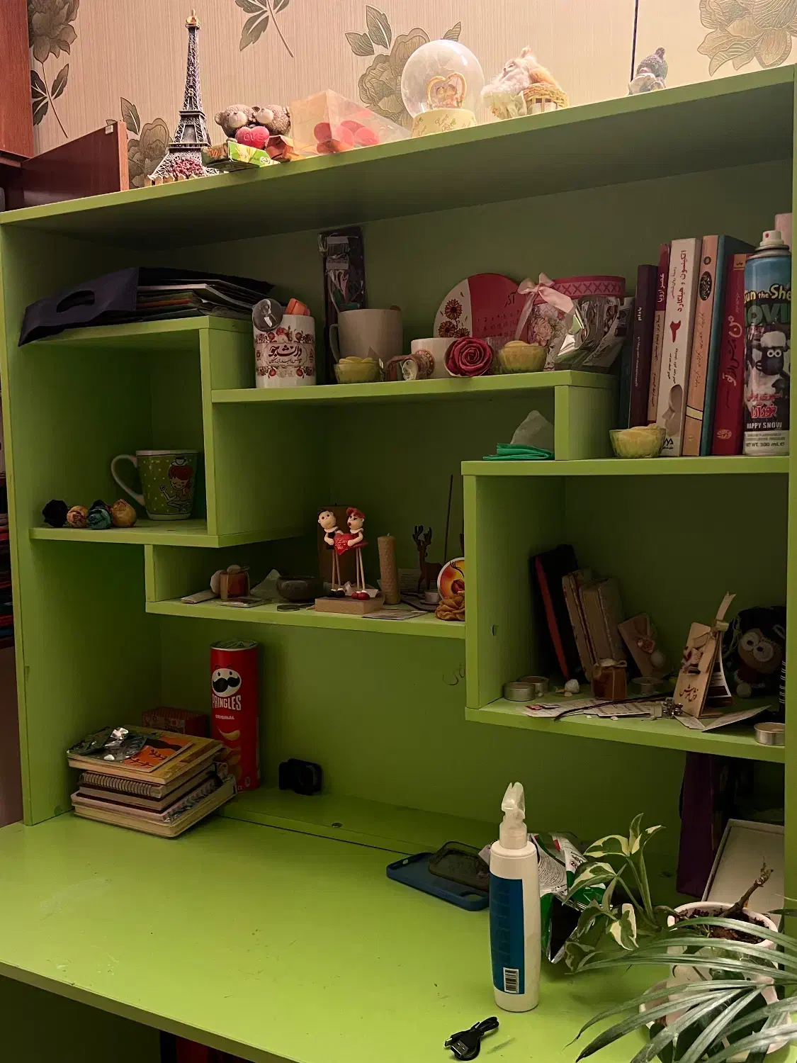 میز تحریر در حد نو|میز تحریر و کامپیوتر|کرمان, |دیوار