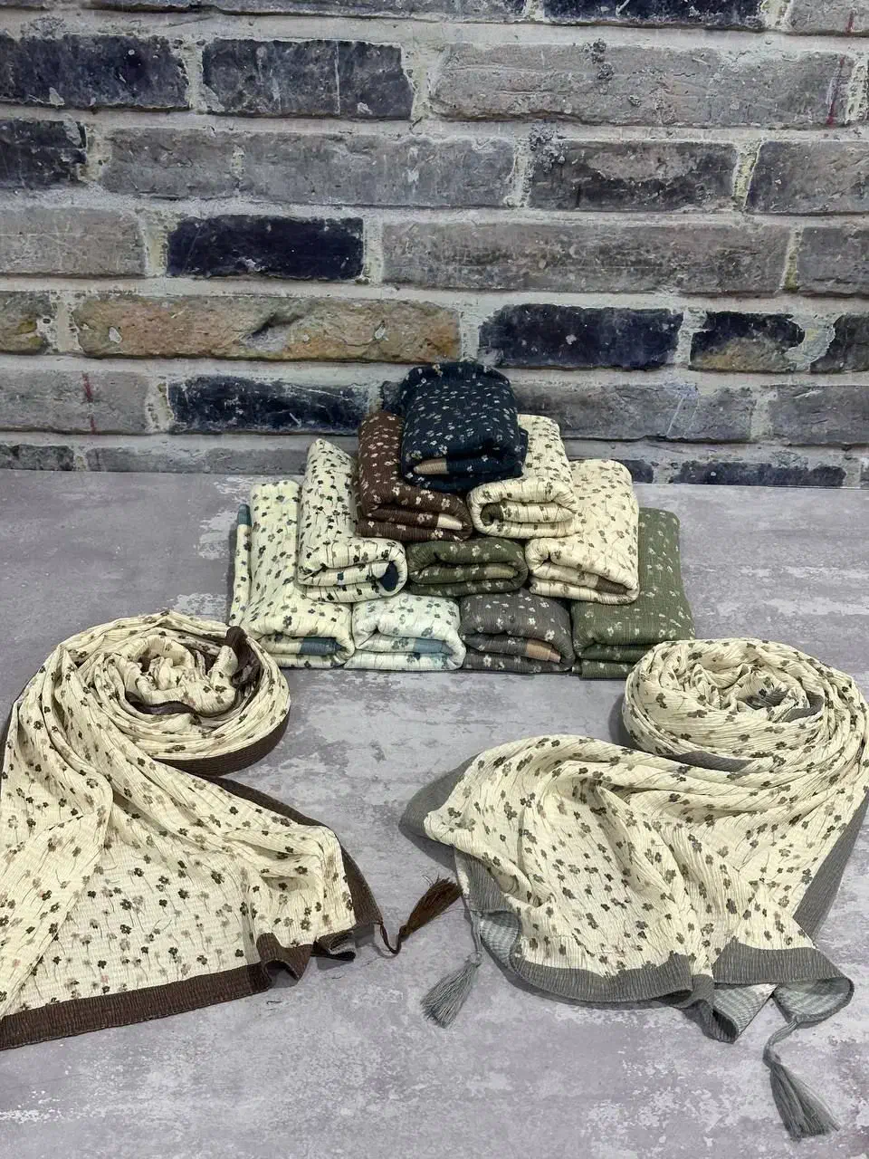 شال برشکا پلیسه لمه دار|لباس|بافت, |دیوار