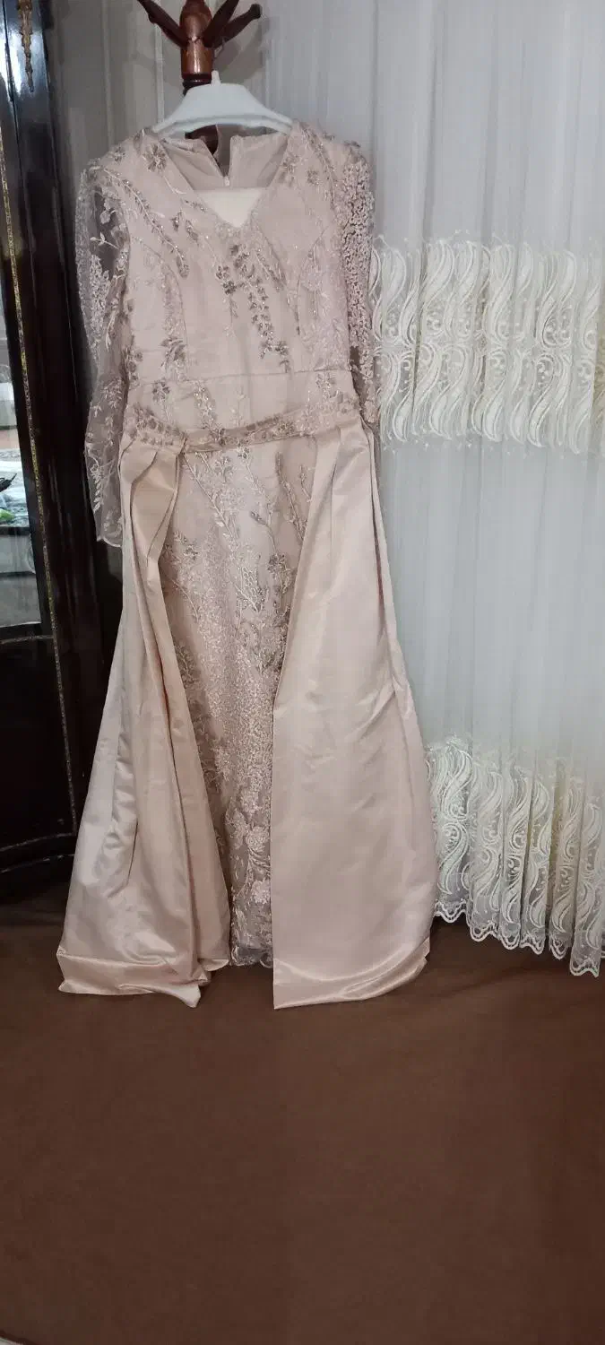 لباس مجلسی|لباس|پارس‌آباد, |دیوار