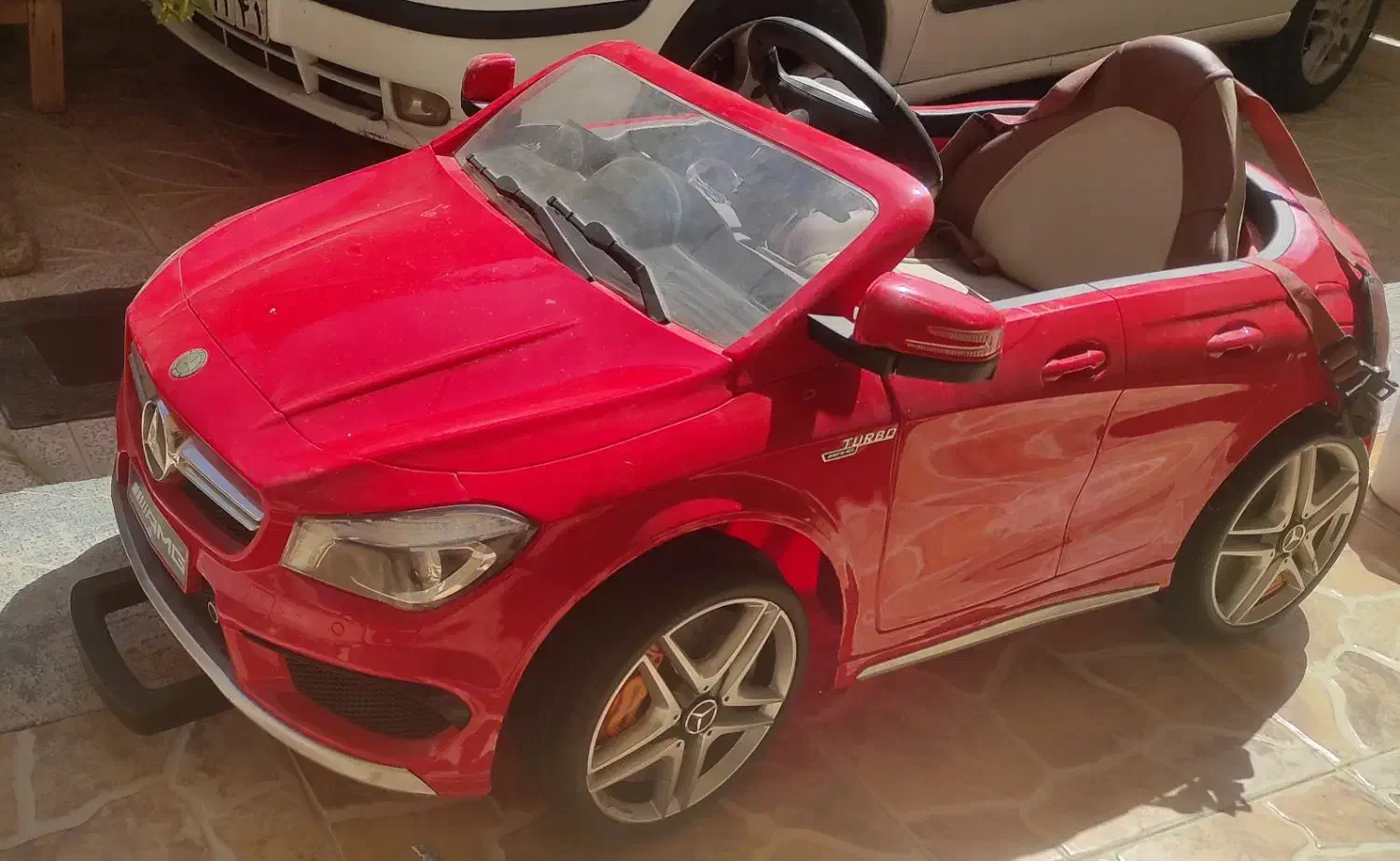 ماشین شارژی کم کارکرد|اسباببازی بچه|شهرضا, |دیوار