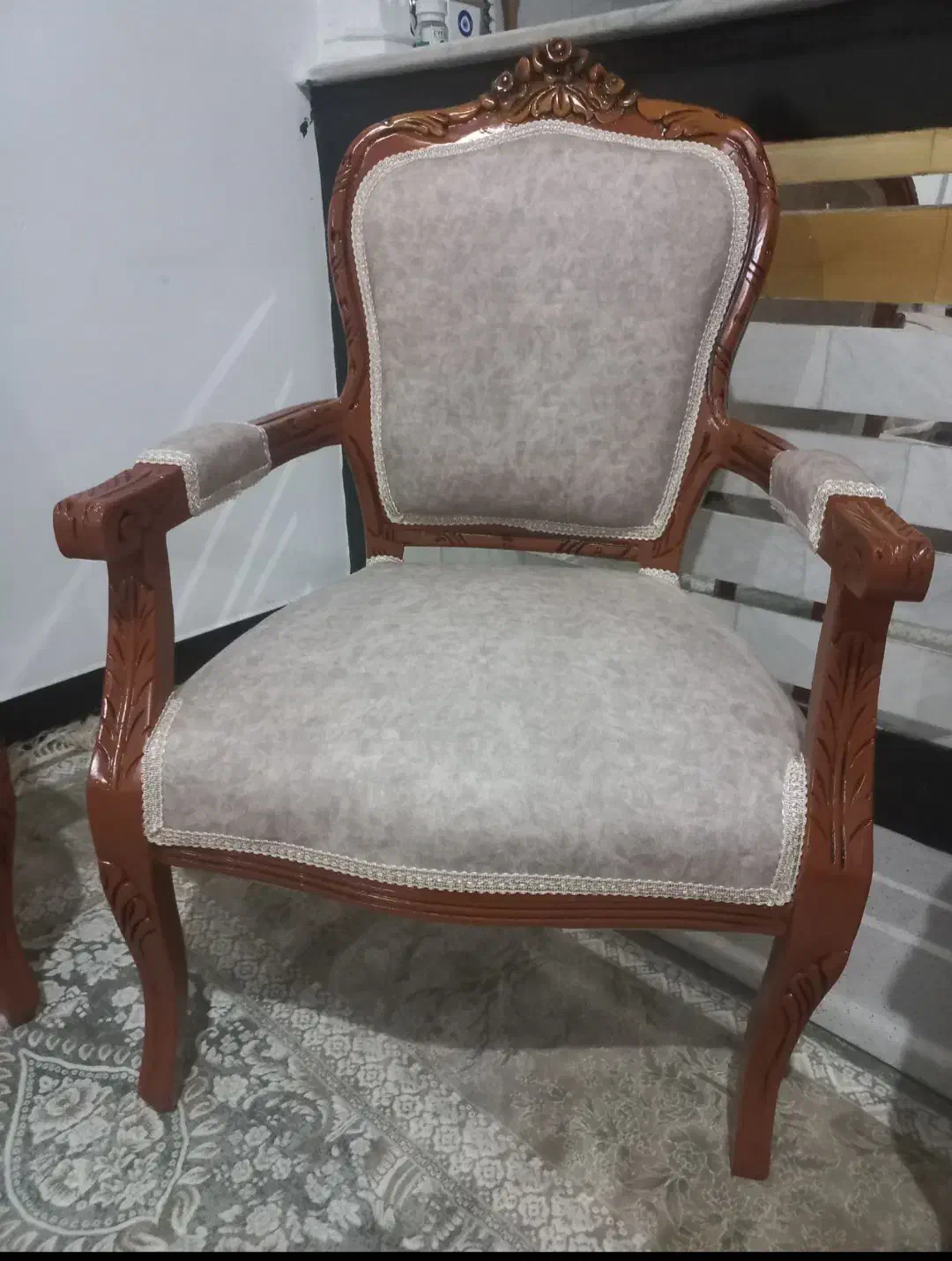 مبلمان کلاسیک ۹ نفره|مبلمان خانگی و میز عسلی|کوهدشت, |دیوار