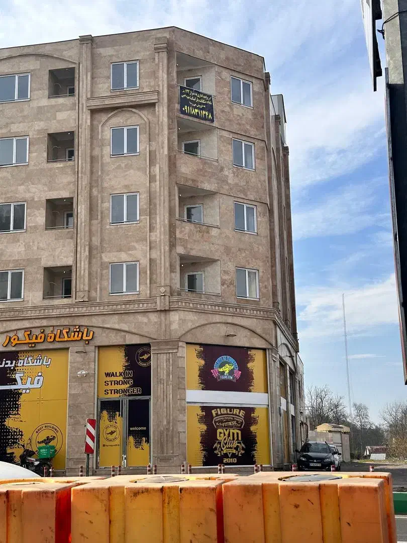 واحد تجاری مسکونی بر اصلی خیابان|اجارهٔ دفتر کار، اتاق اداری، مطب|رشت, چمارسرا|دیوار