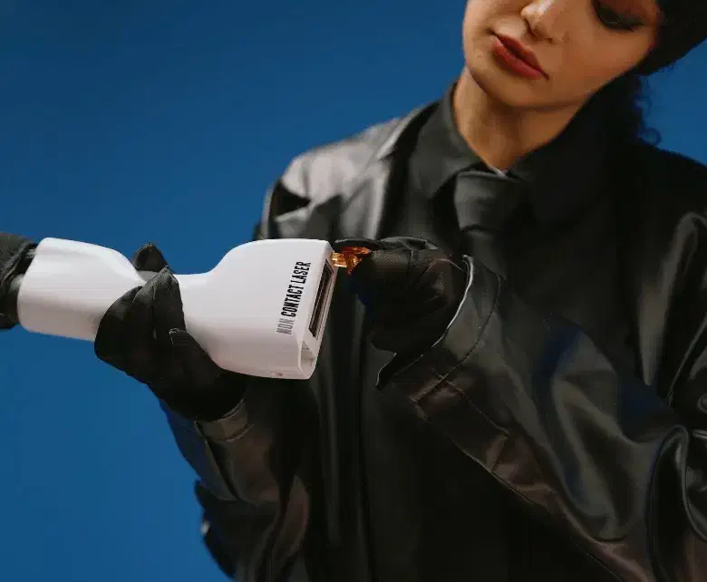 لیزر موهای زائد با آخرین تکنولوژی دستگاه|خدمات آرایشگری و زیبایی|تهران, زعفرانیه|دیوار