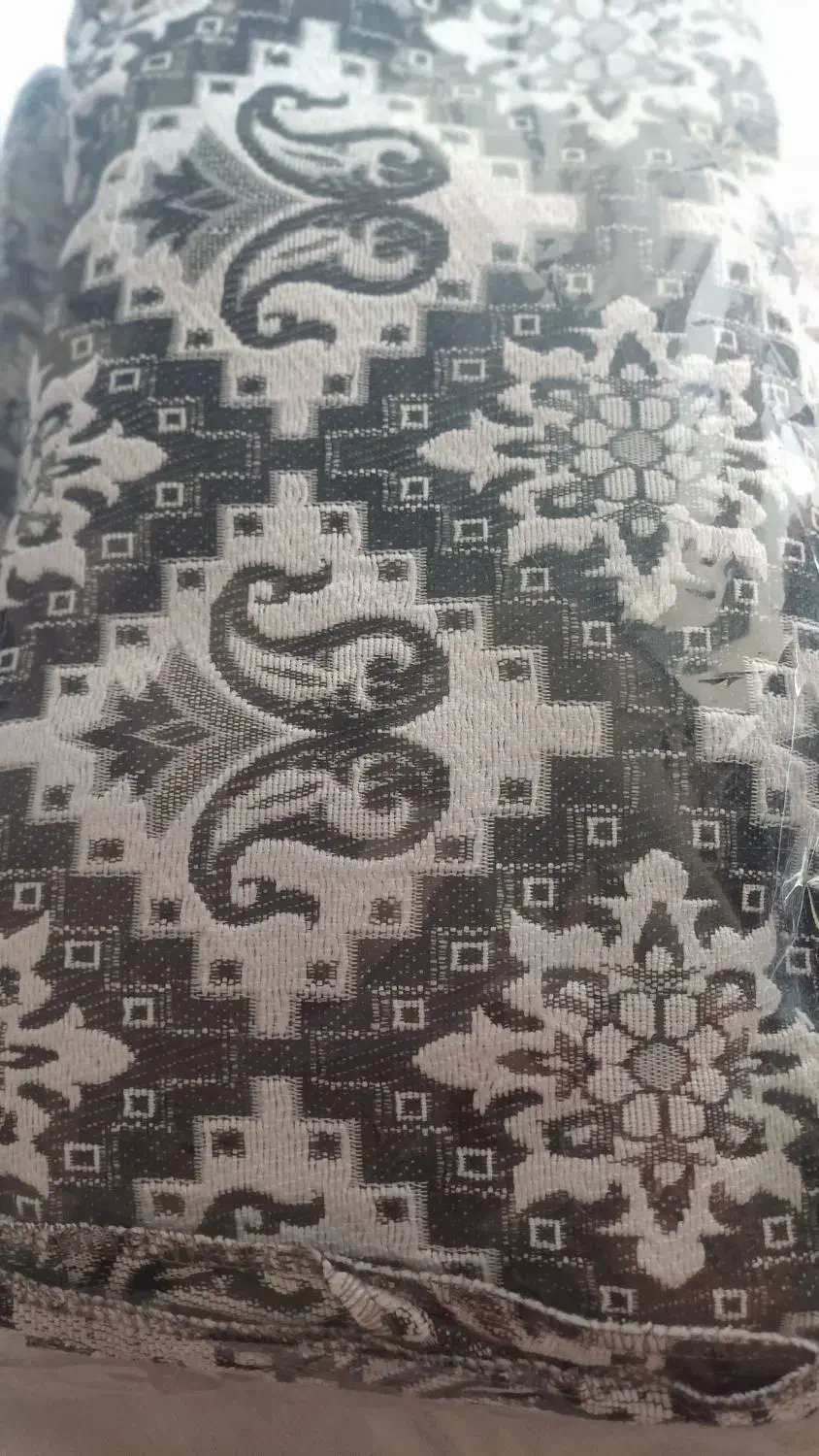 زیر سفره ای نو|روفرشی|لاهیجان, لیالستان|دیوار