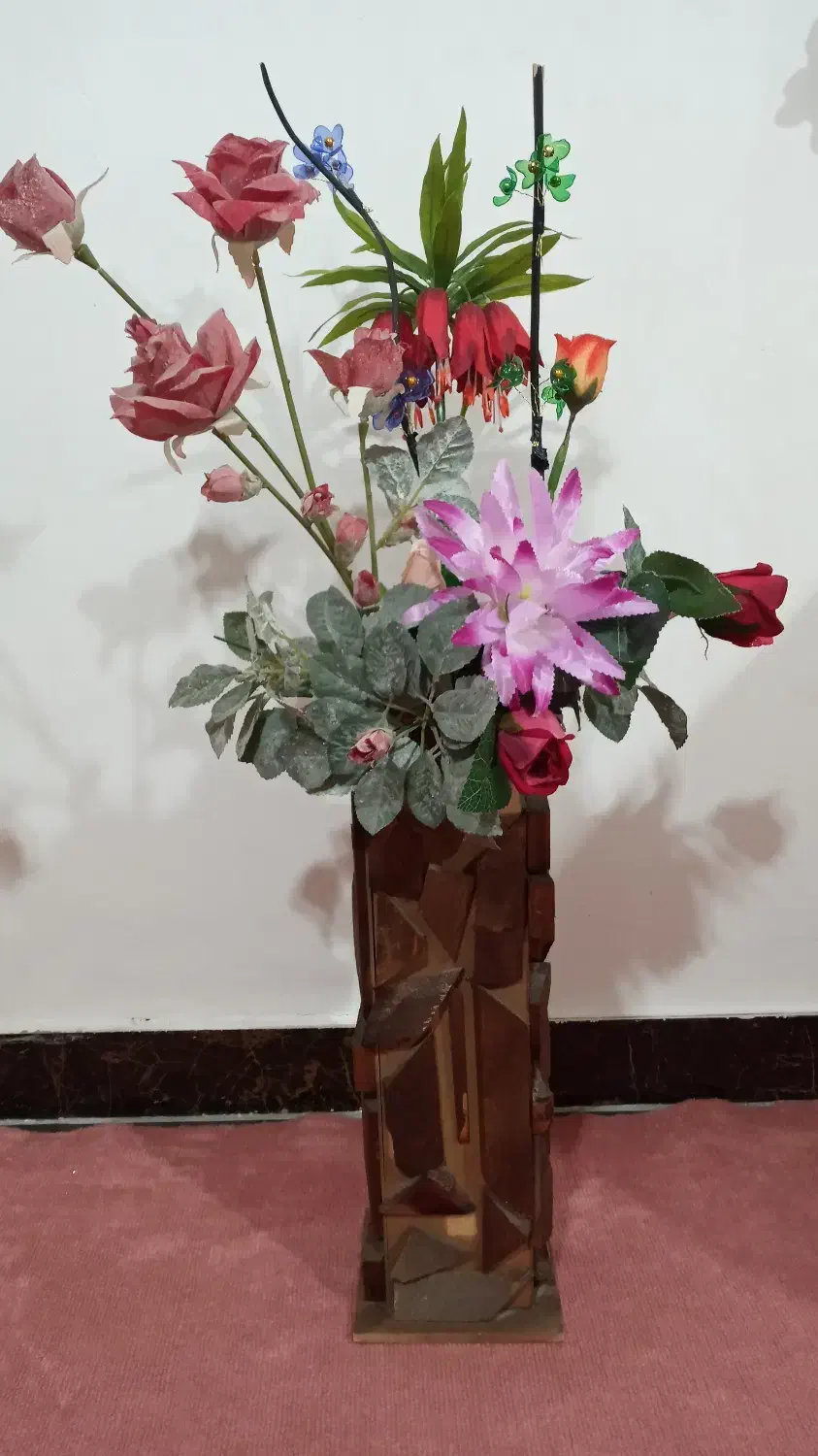 گلدان با گلها|گل مصنوعی|اهر, |دیوار