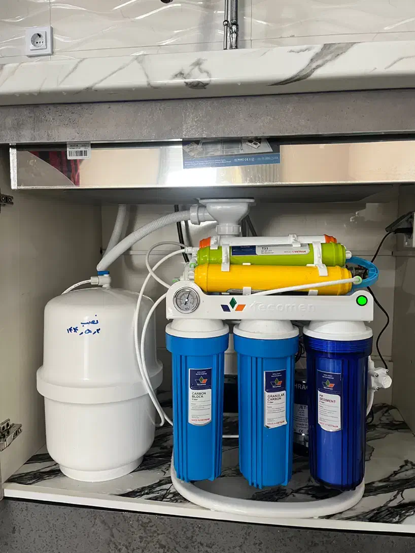 تعویض فیلتر سرویس و تعمیر تصفیه آب|آبسردکن و تصفیه آب|ایلام, |دیوار