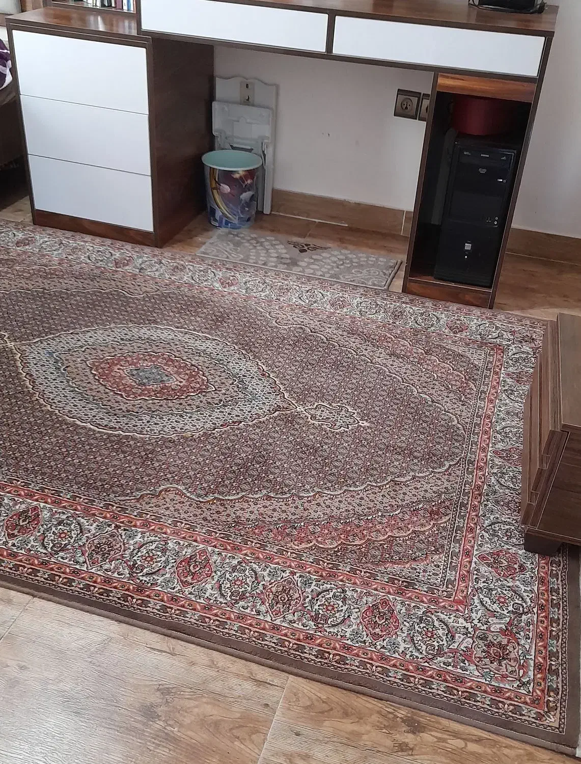 فروش فرش و یخچال و مبل و پرده|مبلمان خانگی و میز عسلی|مهاباد (آذربایجان غربی), |دیوار