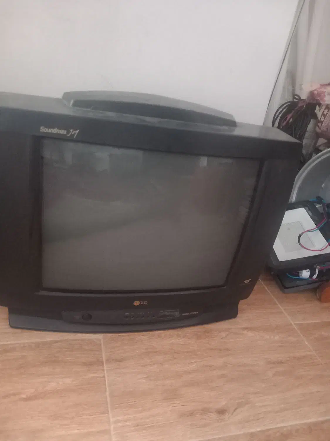 تلوزیون الجی|تلویزیون و پروژکتور|تالش, هشتپر|دیوار