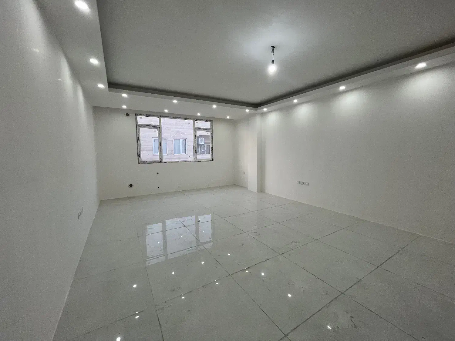 ۱۰۵متر نوساز خوش نقشه/رو به نما/متریال ساخت درجه۱|فروش آپارتمان|شهریار, شهریار|دیوار