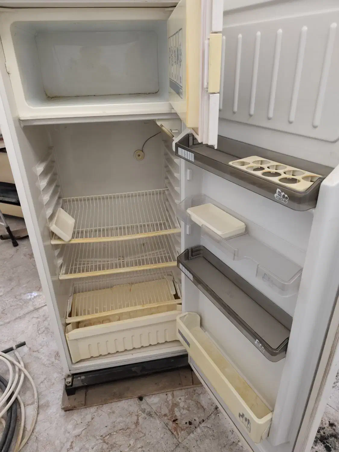 یخچال سالم پیلور گاز تموم کرد|یخچال و فریزر|کاشان, یزد‌آباد|دیوار