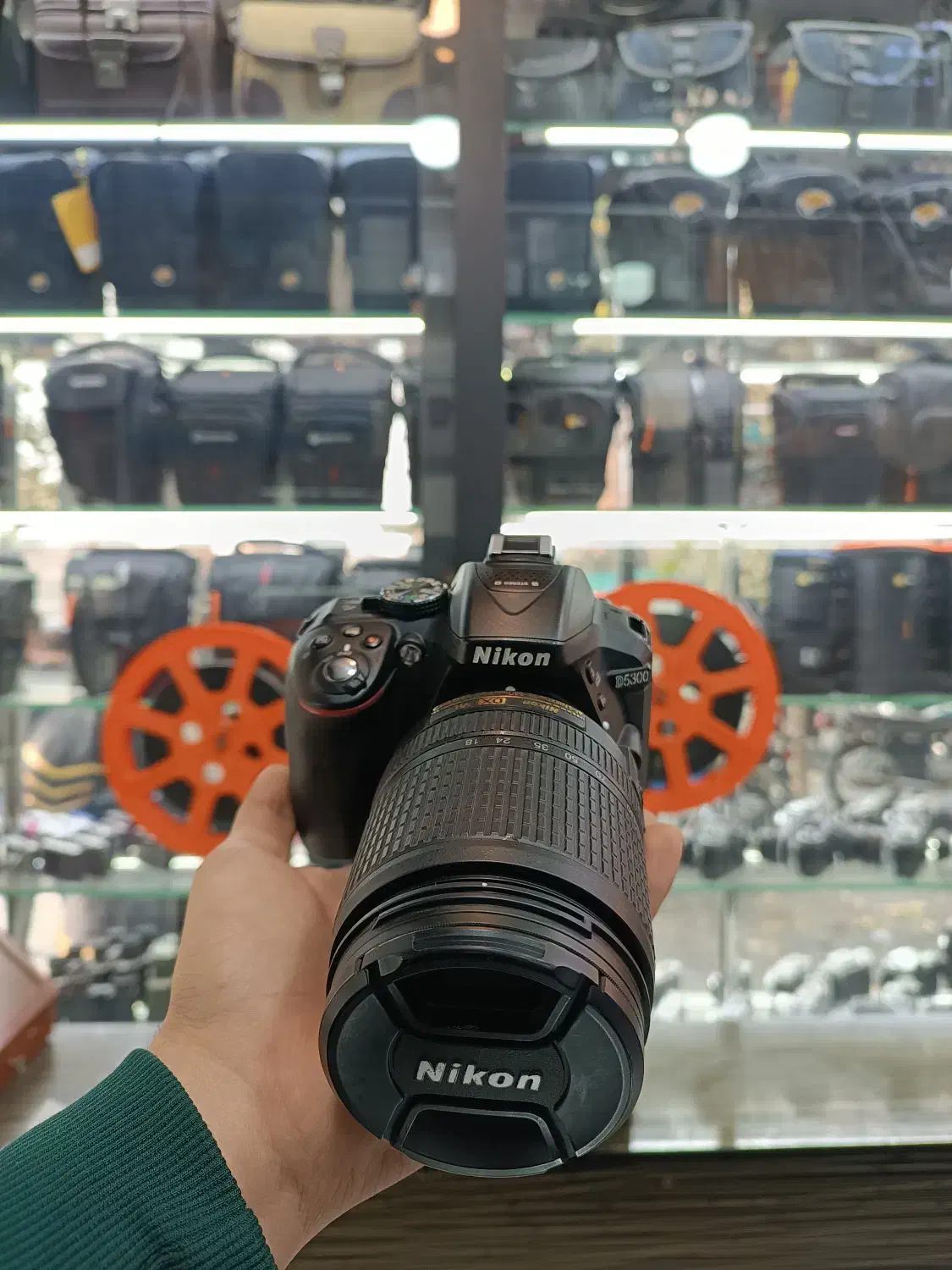 مشابه نو Nikon 5300 +18-140|دوربین عکاسی و فیلم‌برداری|تهران, پامنار|دیوار