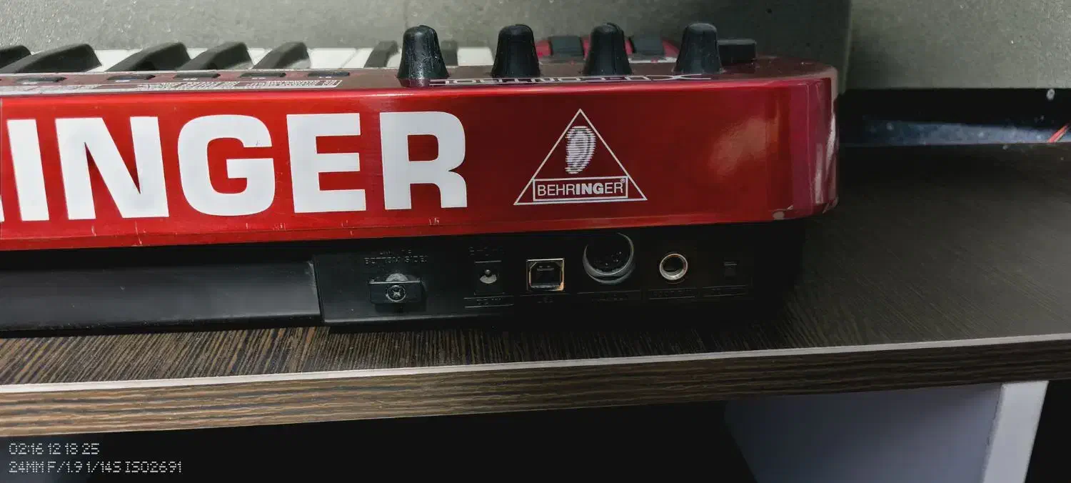 میدی کیبورد بهرینگر|پیانو، کیبورد، آکاردئون|کرمان, |دیوار