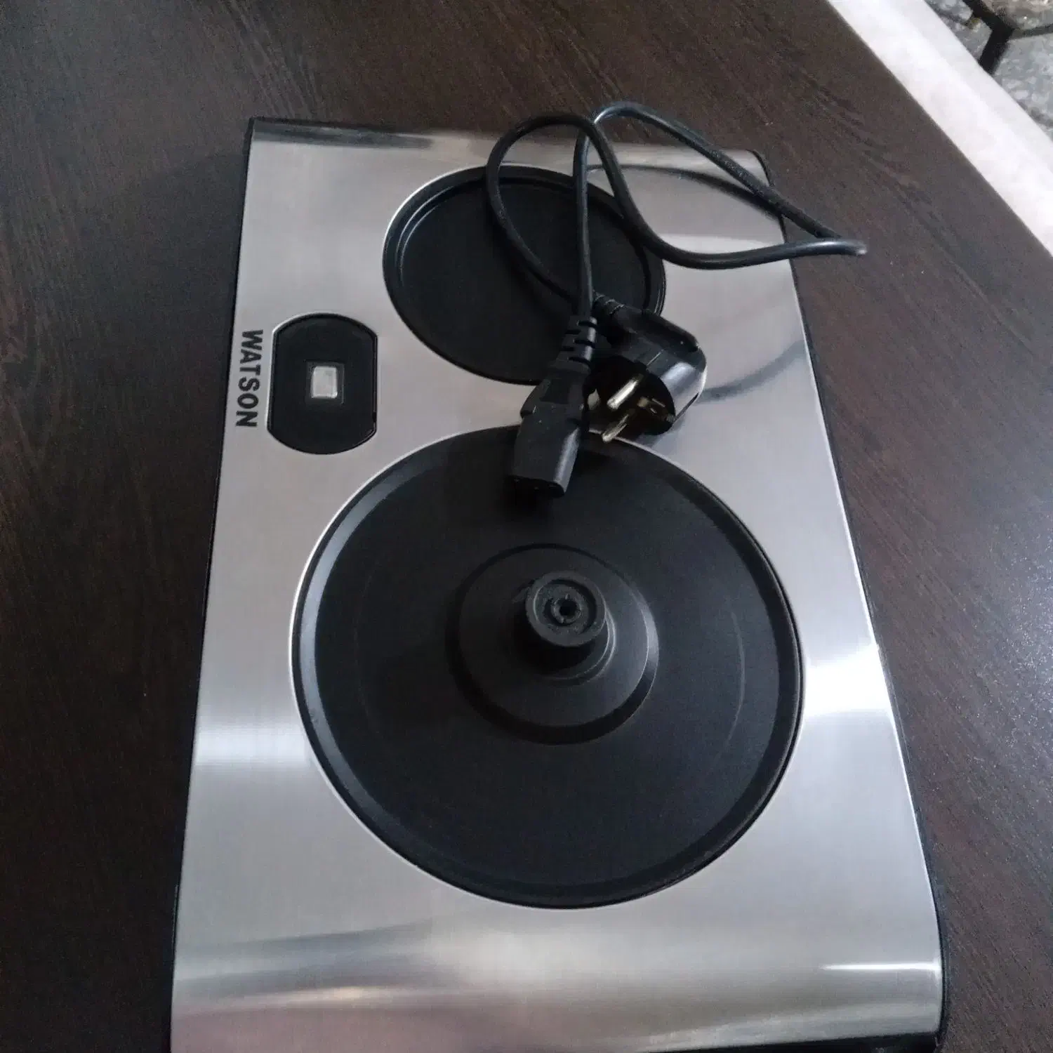 یک عدد المنت گرمایشی دوتایی هر دوتا المنتش سالمه|سماور، چایساز، قهوهساز|پرند, فاز ۴|دیوار