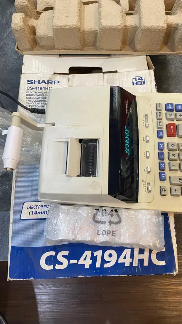 ماشین حساب اداری شارپ اصل|دفتر کار|تهران, آرژانتین|دیوار