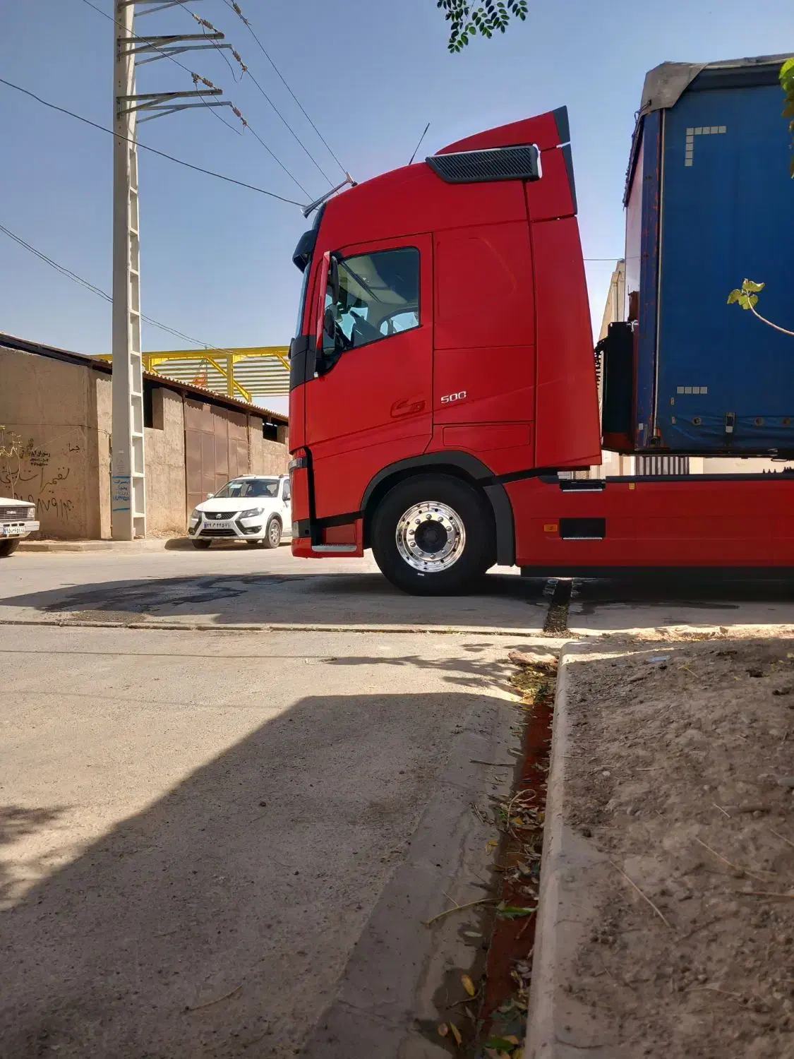 ولوو اف هاش۵۰۰دنده بغل باطری بغل یورو۶|خودرو سنگین|تهران, مختاری|دیوار