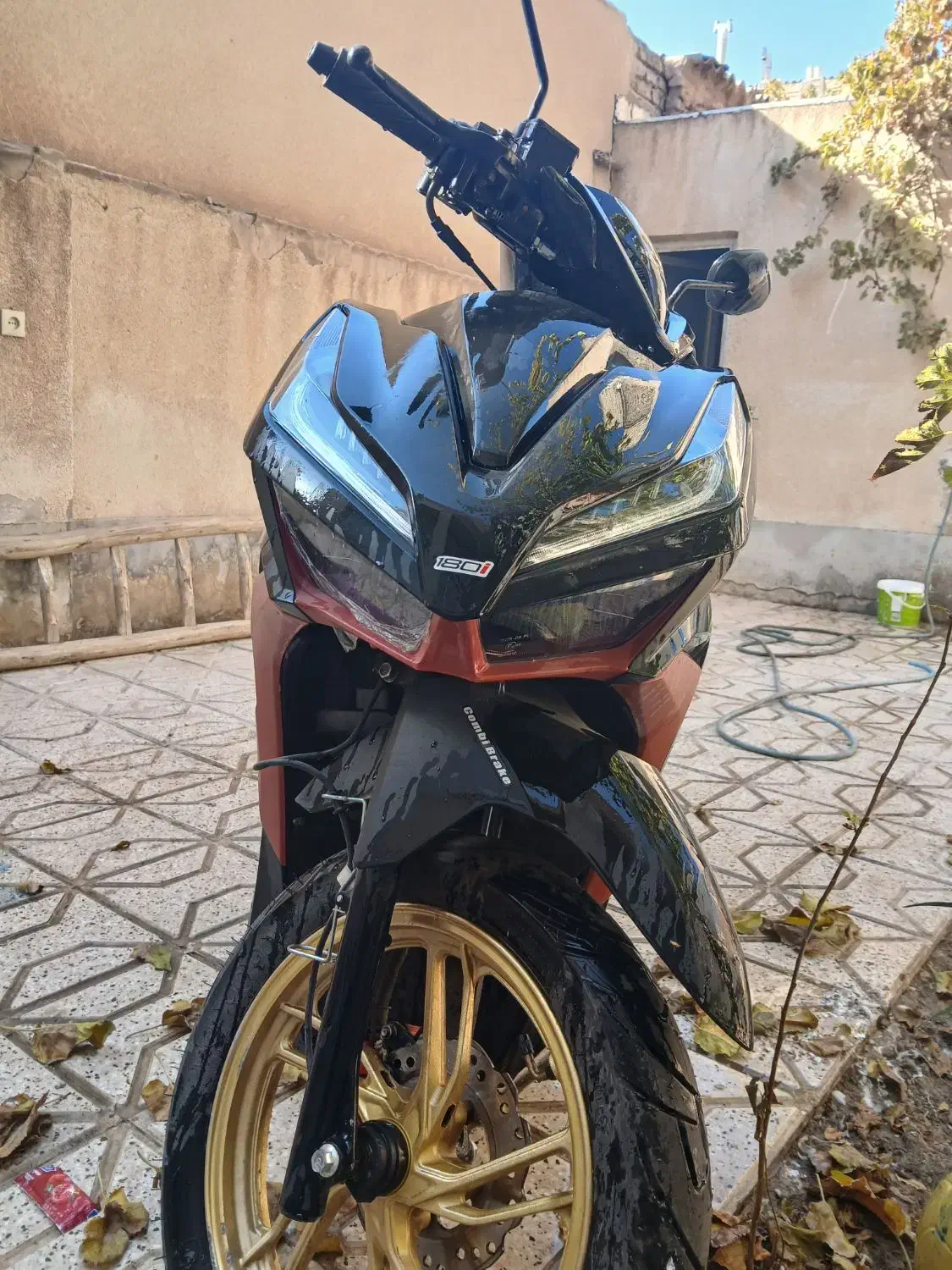 هرم کلیک ۱۸۰ اتوماتیک مدل ۴۰۳ شرایطی|موتورسیکلت|مشهد, شهرک مهر آباد|دیوار