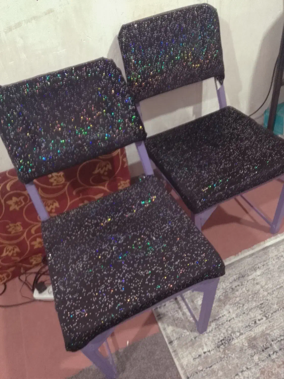 دو عدد صندلی|صندلی و نیمکت|شوشتر, |دیوار