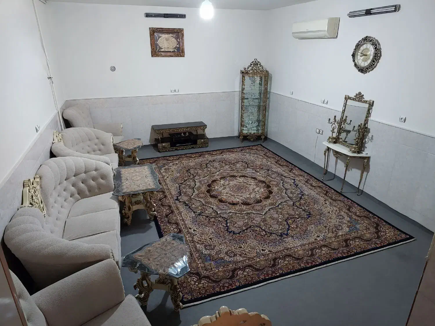 فروش خانه سه طبقه سند دار|فروش خانه و ویلا|قم, زند آباد|دیوار