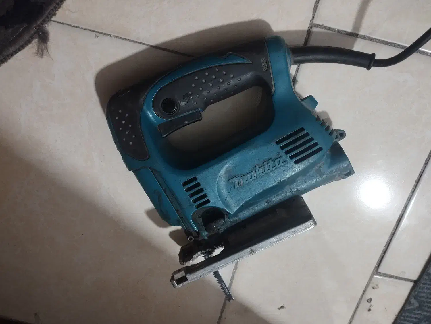 عمود بر ماکیتا|ابزارآلات|بهارستان, |دیوار