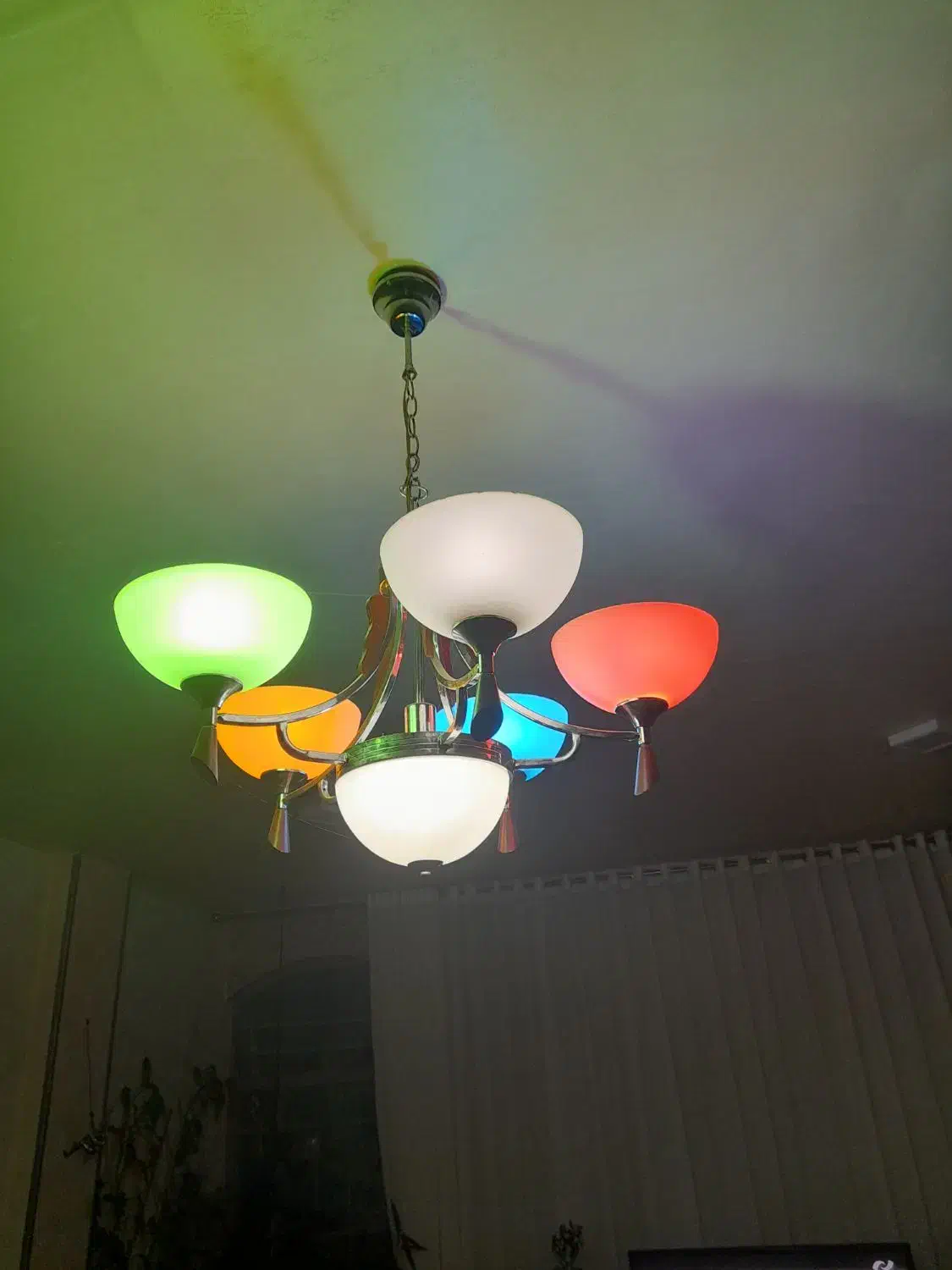 لوستر ۵ شاخه سالم|لوستر و چراغ آویز|شهرکرد, |دیوار