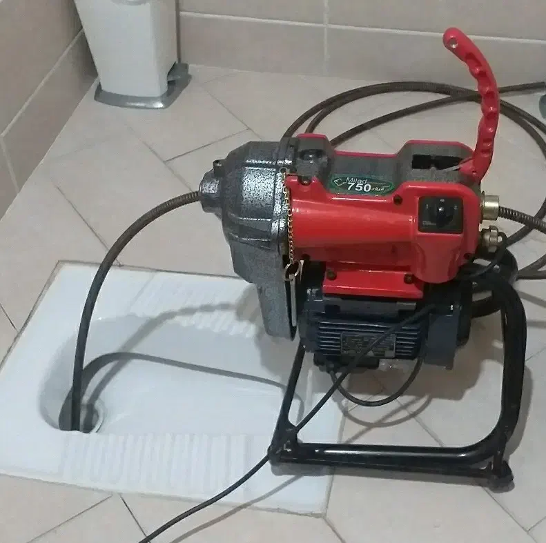 خدمات لوله بازکنی و فنرزنی همشهری|خدمات پیشه و مهارت|تاکستان, |دیوار