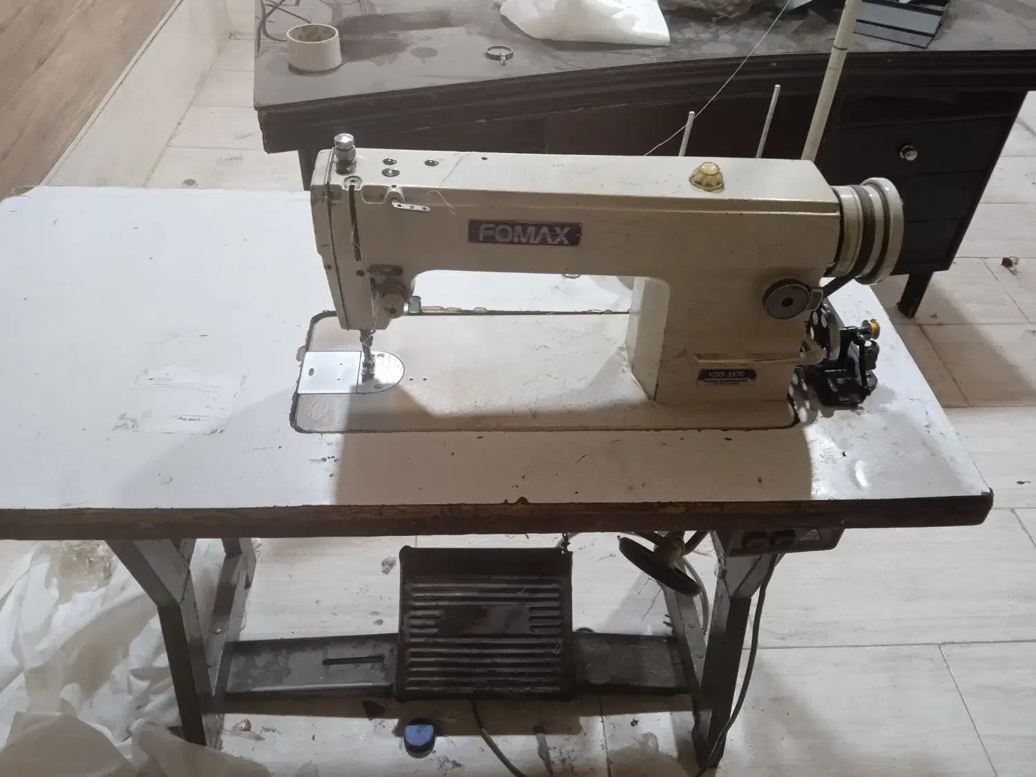 چرخ خیاطی راسته دوز|چرخ خیاطی و ریسندگی|صدرا-فارس, فاز ۲|دیوار