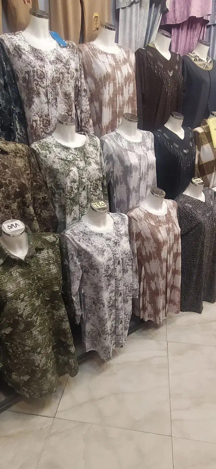 مانکن زنانه|فروشگاه و مغازه|ری, سرتخت|دیوار