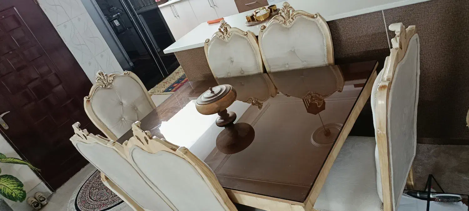 میز ناهار خوری ۶نفره درحد بسیار نو|میز و صندلی غذاخوری|دامغان, |دیوار