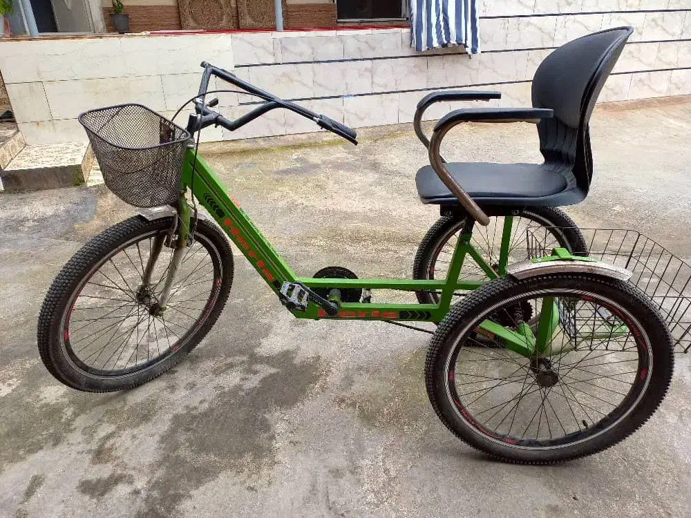 سه چرخه در حد نو|دوچرخه، اسکیت، اسکوتر|فومن, |دیوار