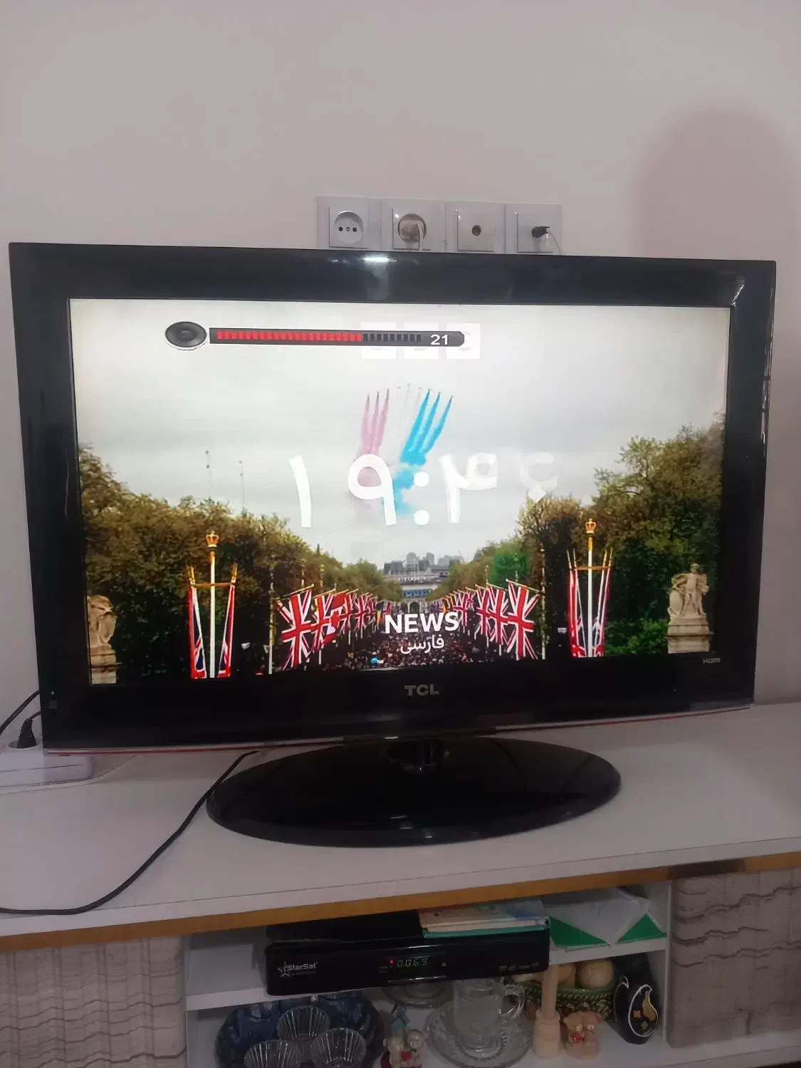 تلویزیون ال سی دی ۳۲ سالم وباکیفیت|تلویزیون و پروژکتور|مرودشت, کوشک|دیوار
