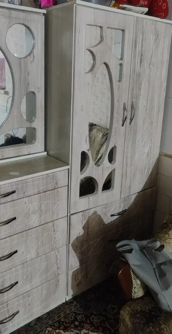 کمد و میز ارایش|جاکفشی، کمد، دراور|کاشان, زیدی|دیوار