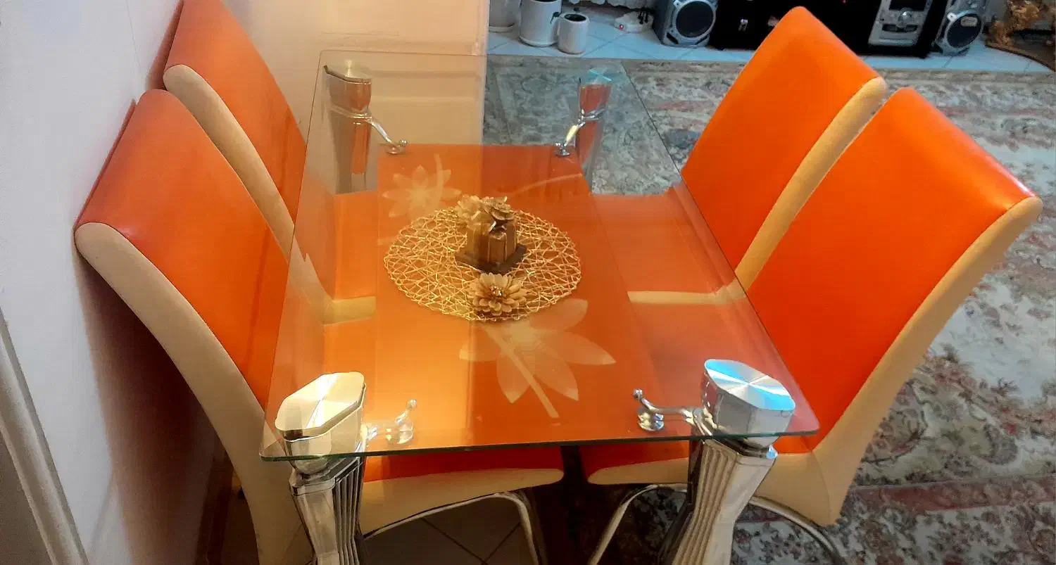 میزناهارخوری نارنجی|میز و صندلی غذاخوری|تهران, شهرک نفت|دیوار