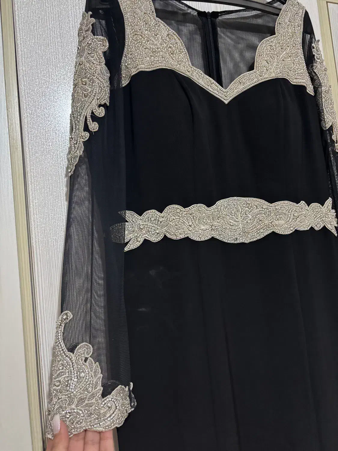 ماکسی مشکی|لباس|اصفهان, خانه اصفهان|دیوار