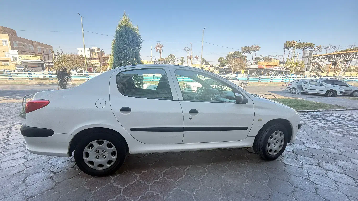 پژو 206 صندوقدار 95  بیمه 10 ماه  برگه کارشناسی|خودرو سواری و وانت|ساوه, |دیوار