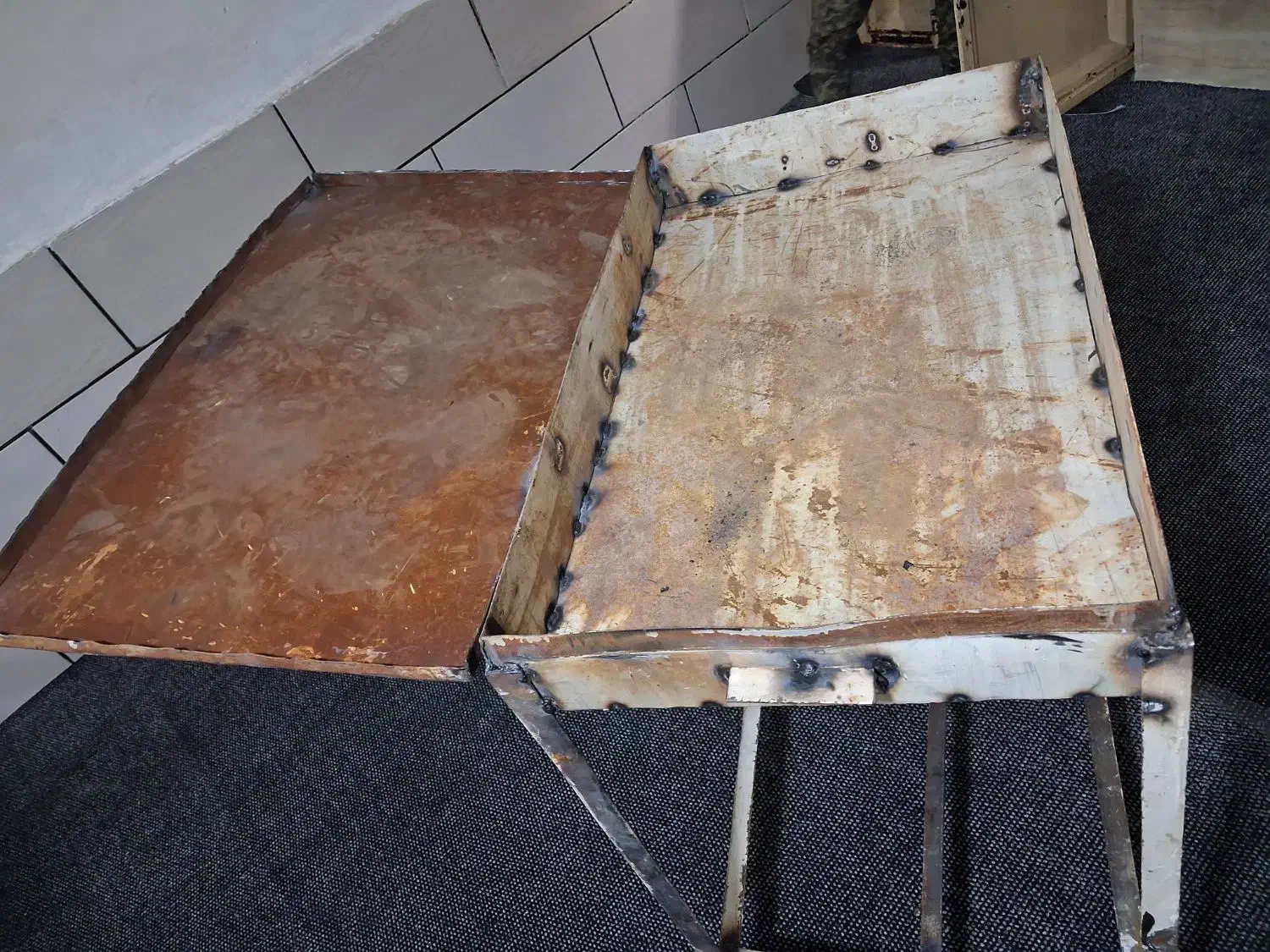 منقل تمیز|کلکسیون اشیاء عتیقه|اهواز, منبع اب|دیوار