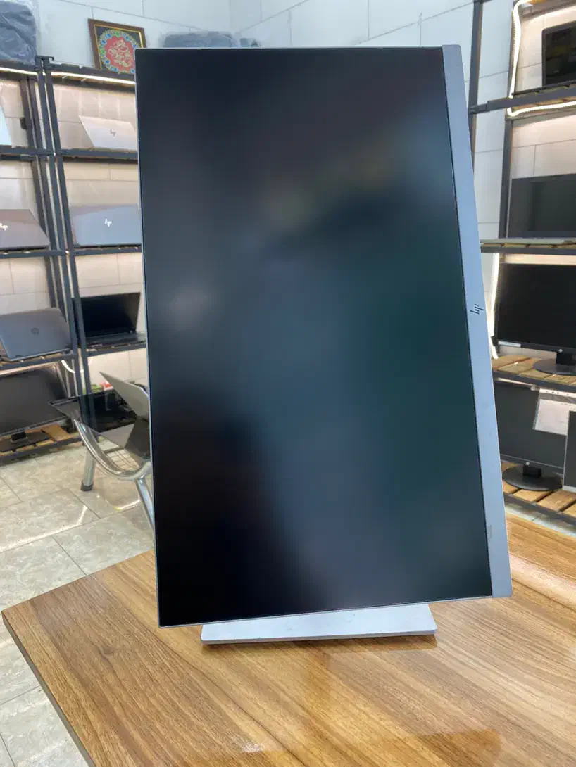 مانیتور حرفه ای HP 23 اینچ IPS Full HD|قطعات و لوازم جانبی رایانه|خمینیشهر, |دیوار