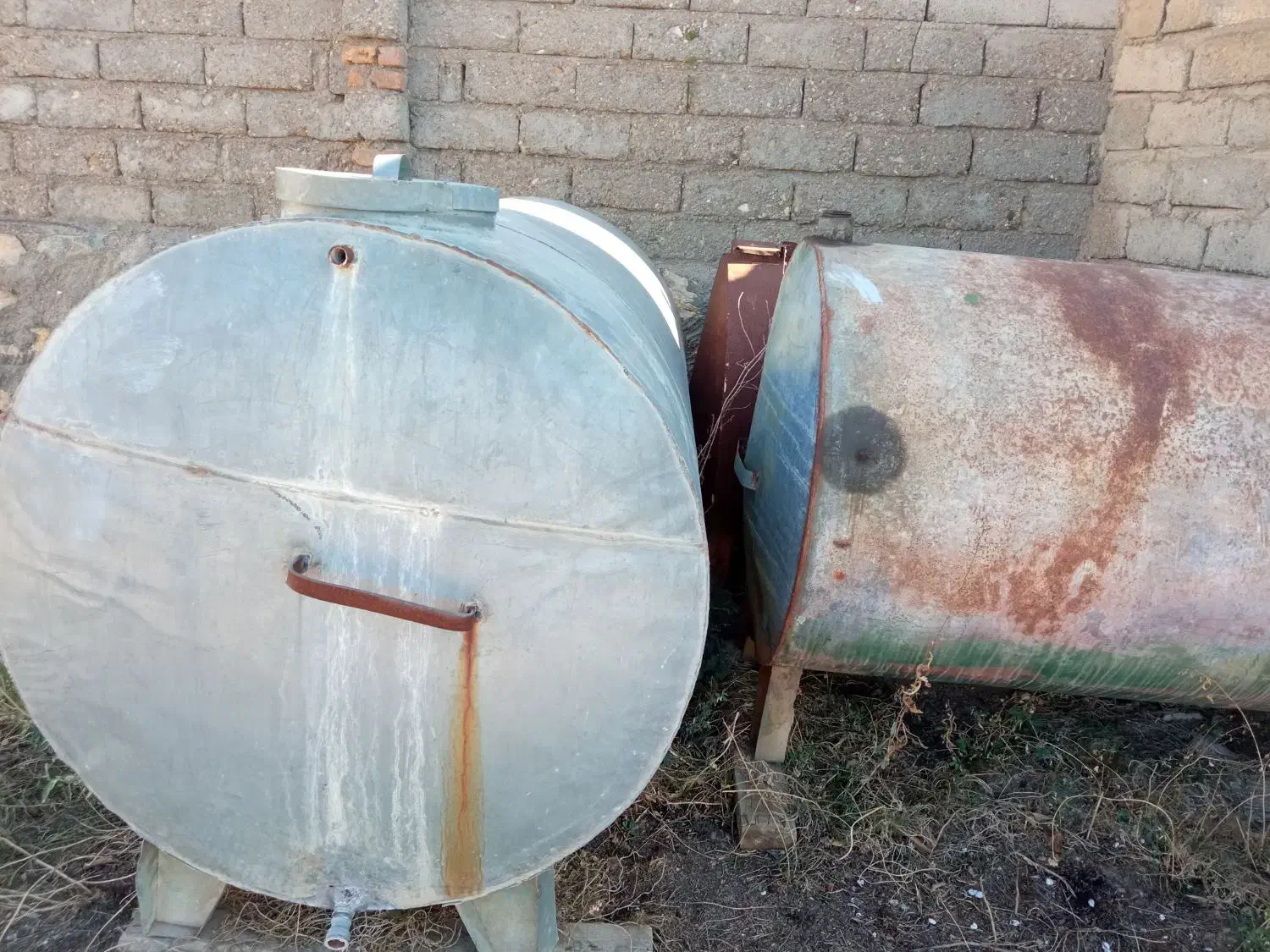 تانکر آب|مصالح و تجهیزات ساختمان|عنبران, |دیوار