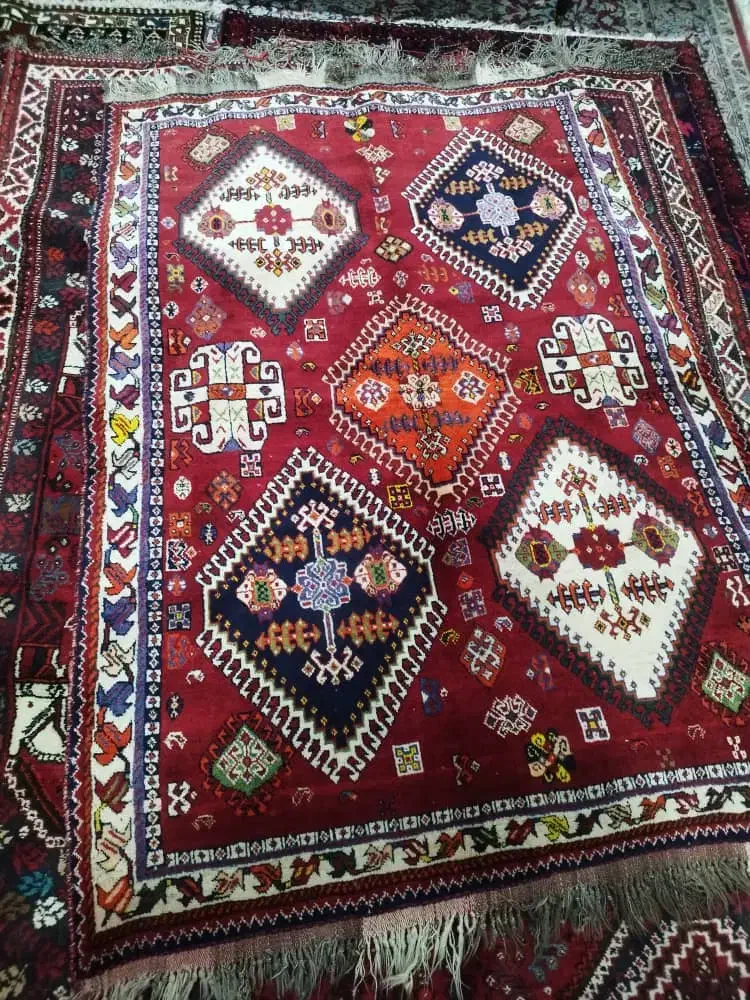 تعدادی فرش دستباف در ابعاد 4متری و 5متری|فرش|رشت, پل تالشان|دیوار