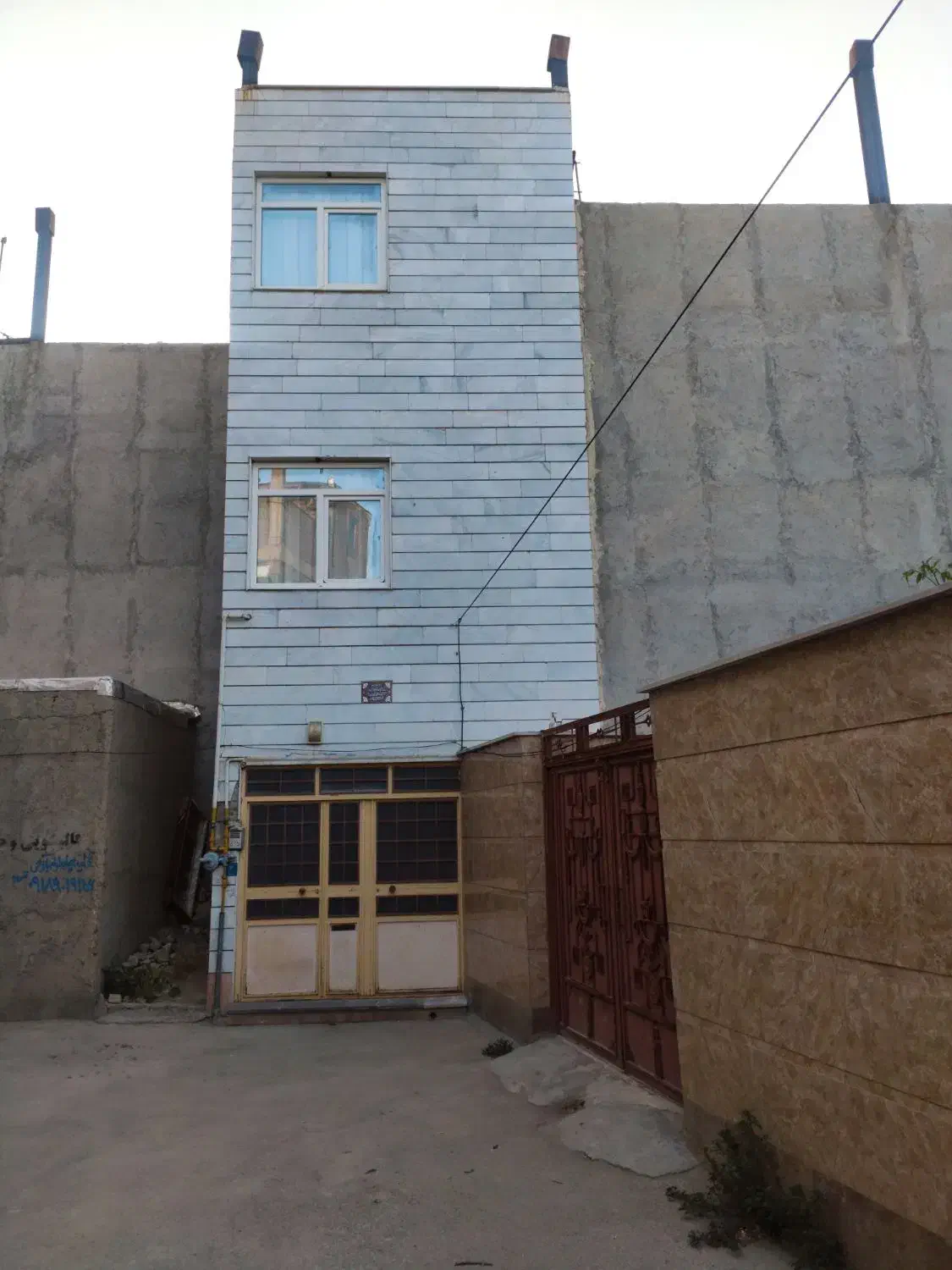 ملک تجاری‌ و مسکونی در بهترین موقعیت قروه درگزین|فروش خانه و ویلا|درگزین, |دیوار