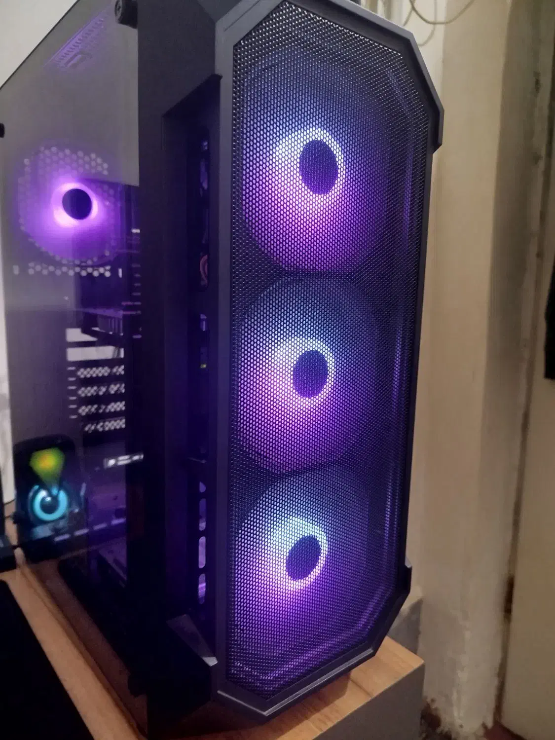 کیس قوی|رایانه رومیزی|فردیس, شهرک ارم|دیوار