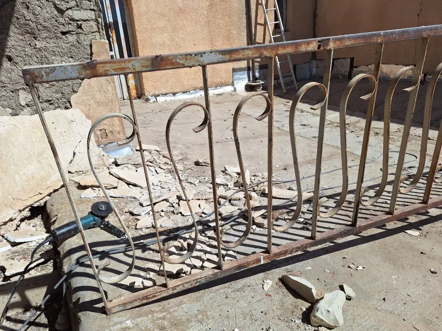 نرده فلزی|مصالح و تجهیزات ساختمان|گهواره, |دیوار