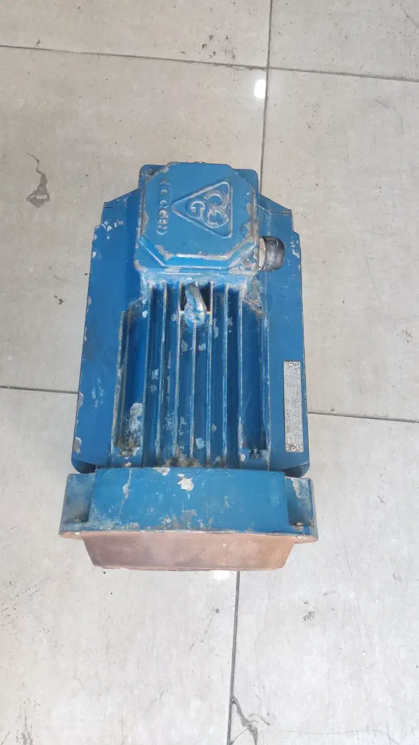 سیم پیچی و تعیمر بالابر|خدمات پیشه و مهارت|همدان, |دیوار