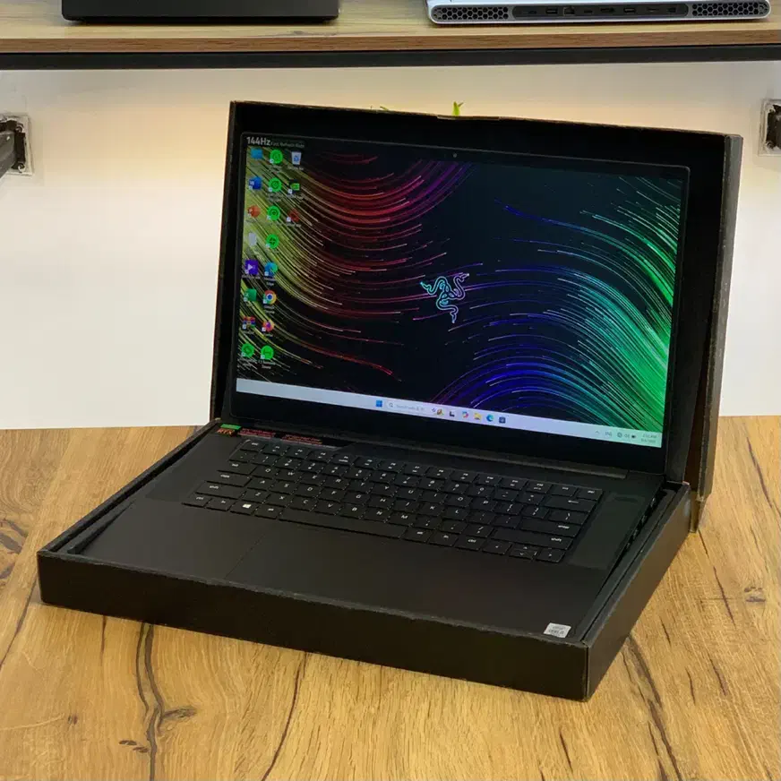 لپ‌تاپ Razer Blade قدرتمند و سبک/مناسب گیم و طراحی|رایانه همراه|مشهد, ارشاد|دیوار