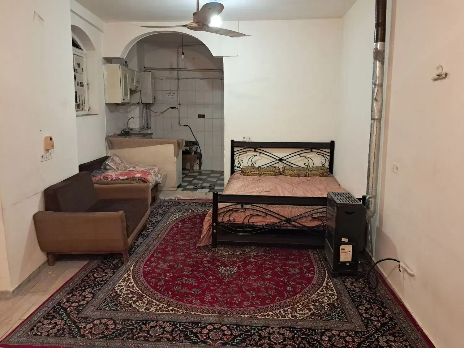 سوئیت روزانه میدان کوثر|اجارهٔ کوتاهمدت آپارتمان و سوئیت|کرمان, |دیوار