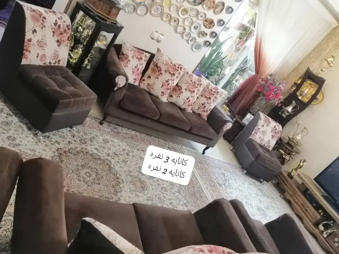 مبل راحتی قهوه ای رنگ 11 نفره|مبلمان خانگی و میز عسلی|محمدیه-قزوین, |دیوار