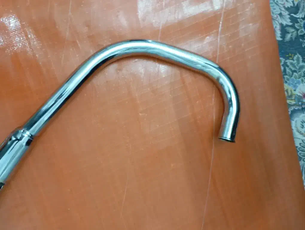 اگزوز موتور 200|قطعات یدکی و لوازم جانبی|فسا, |دیوار